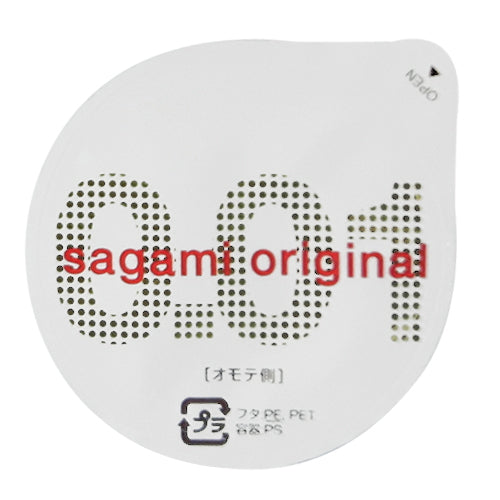 An image of Sagami Original 001 individual condom in the white background. Hauptbild